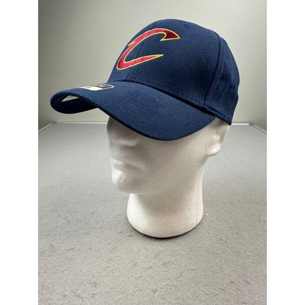 Cleveland Cavaliers Adidas Flex Fitted S-M Hat Cap Men Women NBA Basketball Blue
